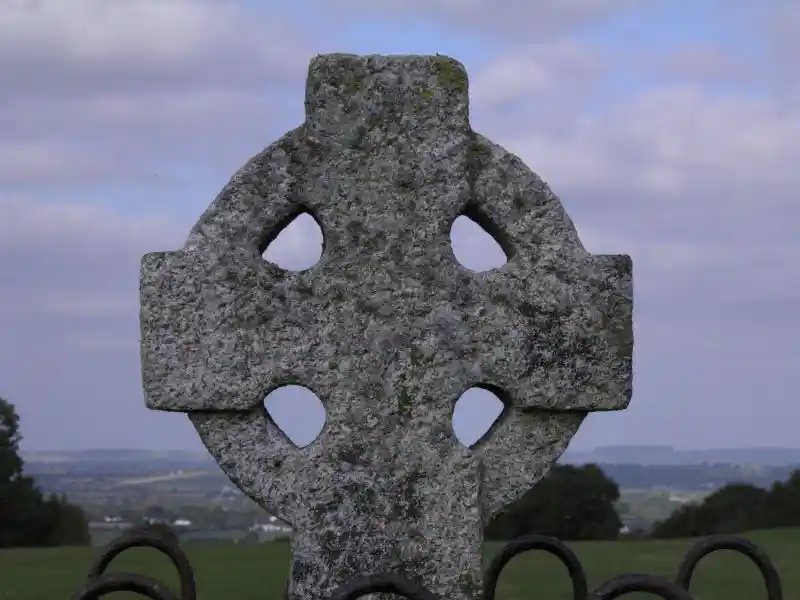 Solar cross tombstone, grave of Jeremiah